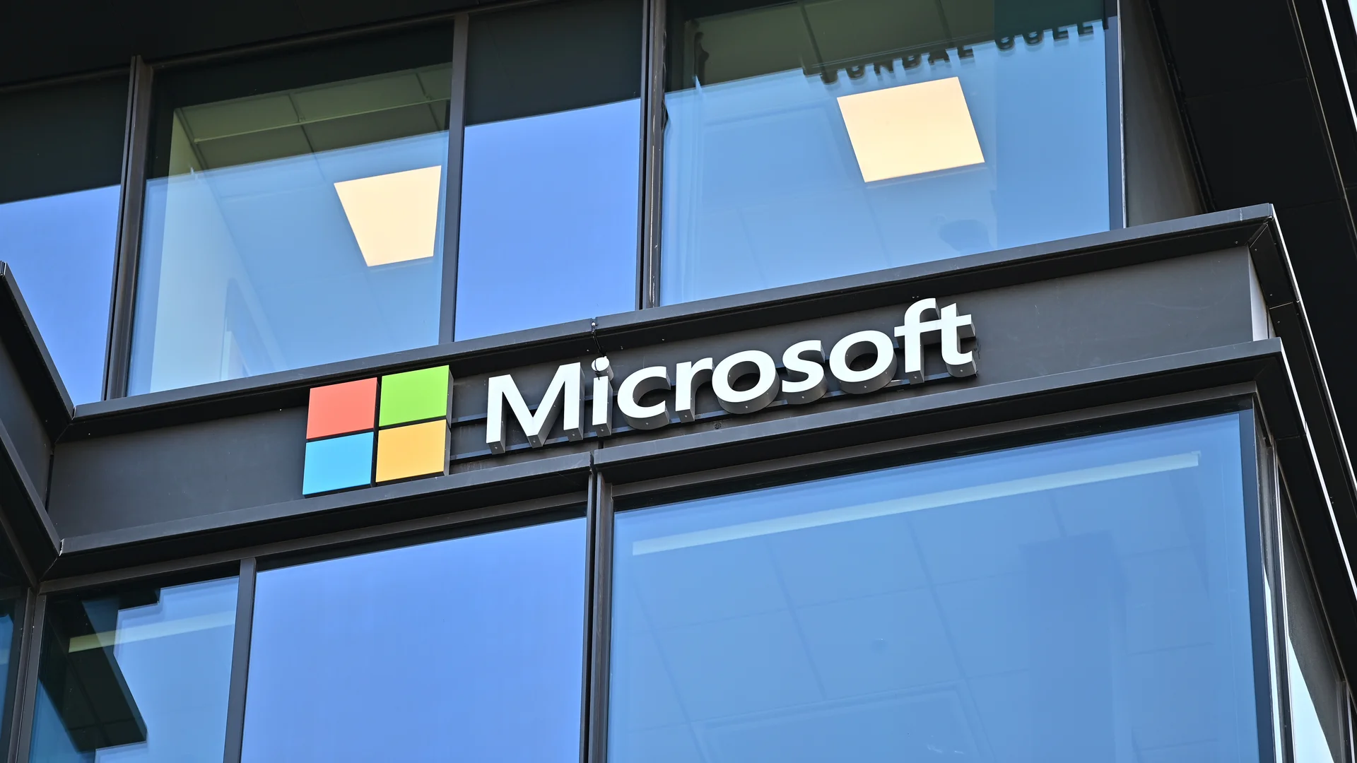 Microsoft toi 75 Linux-komentoa natiiivisti Windows 11:een Coreutils-paketilla