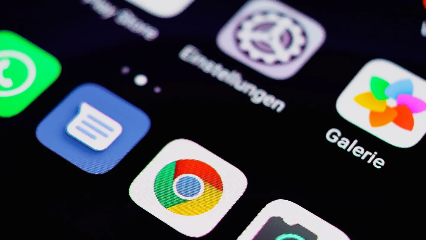 Google korjasi 124 Android-haavoittuvuutta, yksi aktiivisessa käytössä