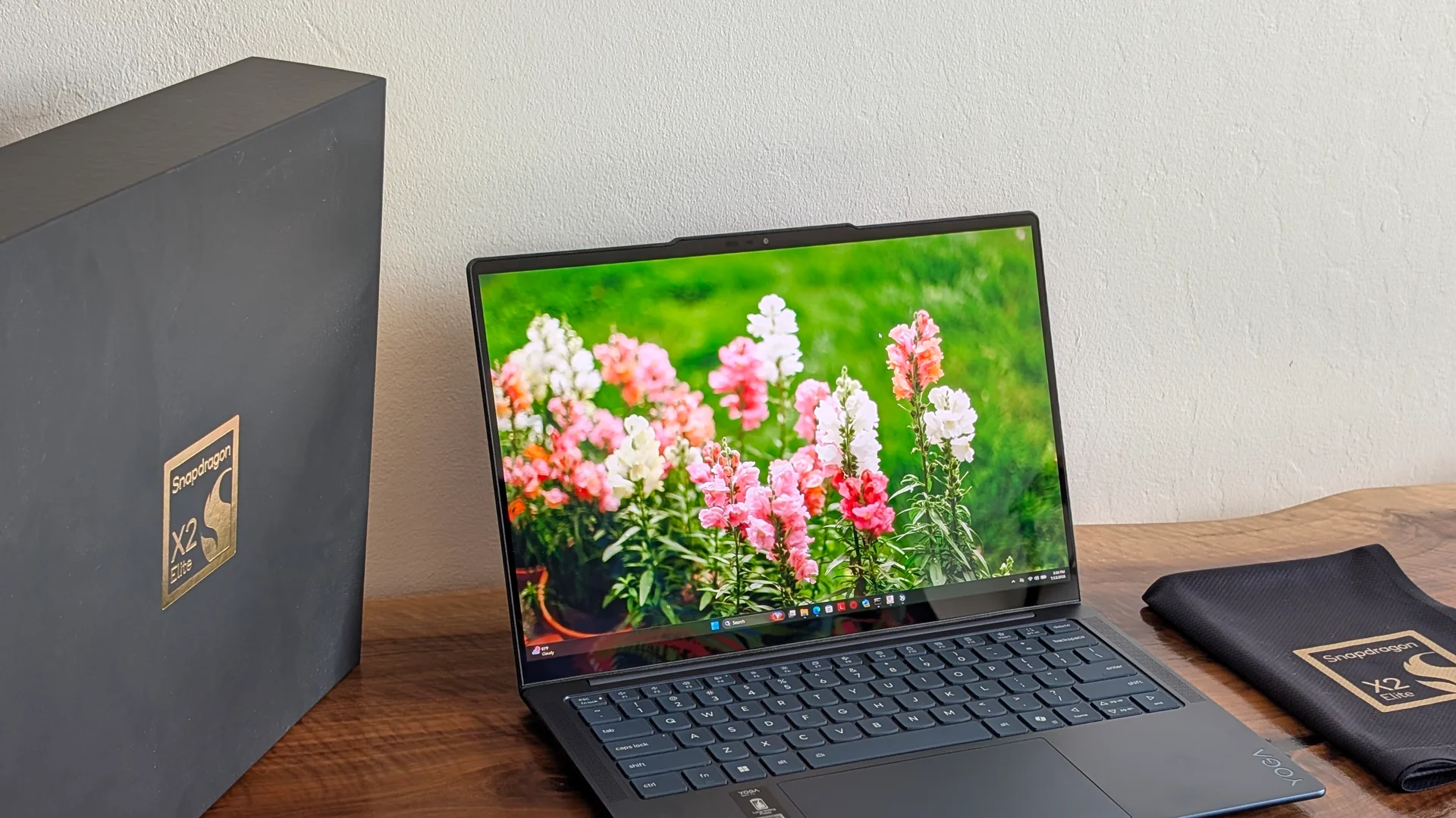 Snapdragon X2E -kannettavien suorituskykyvertailu Intel- ja AMD-malleihin