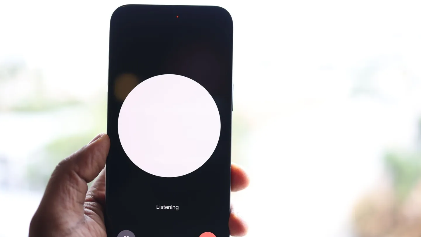 Euroopan komissio velvoittaa Googlen avaamaan Androidin AI-avustajille